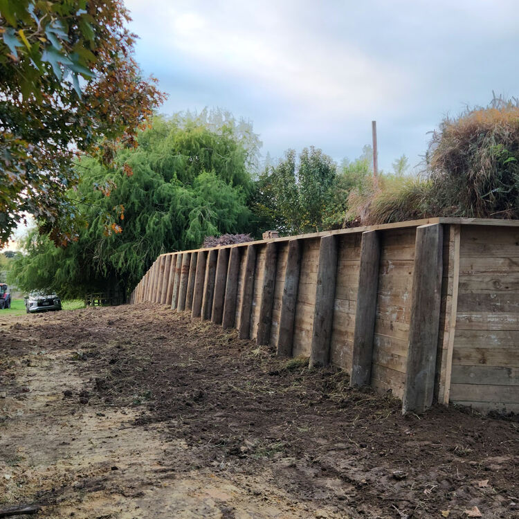 Fully Fenced Retaining Wall Gallery
