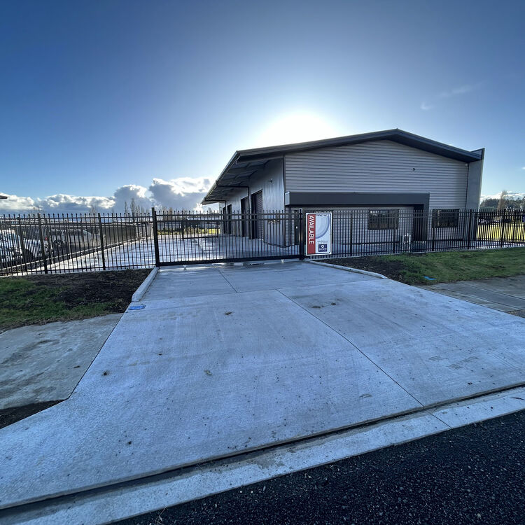 Fully Fenced Commercial Fencing Gallery